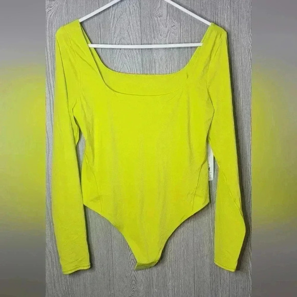 NWT Lululemon Wundermost Ultra-Soft Nulu Square-Neck LS Bodysuit Size Large - Picture 1 of 5